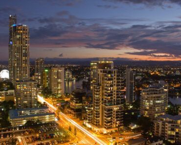 gold coast skyline de nuit